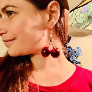 Cherry earrings! 🍒